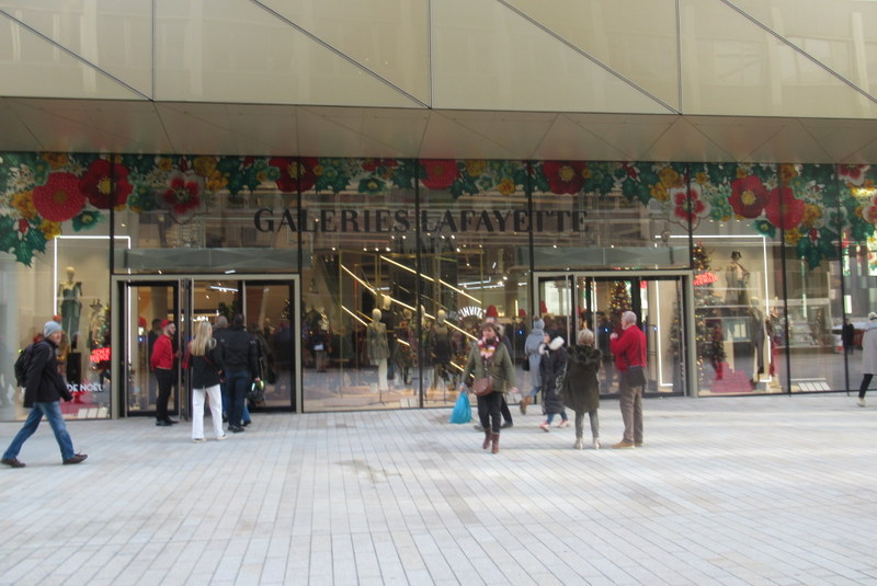 First big department store opened in center town LIEF